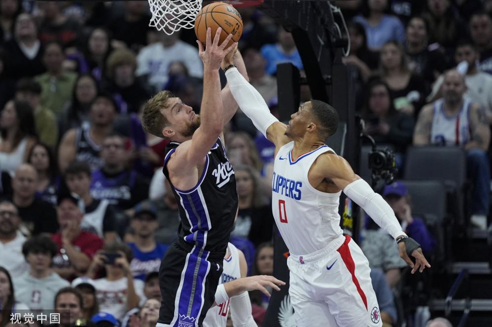 孙颖莎在混 孙颖莎在混